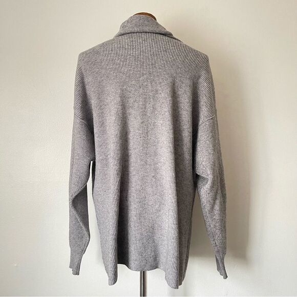 Free People Gray turtleneck ribbed sweater oversized Small preowned - Picture 3 of 4